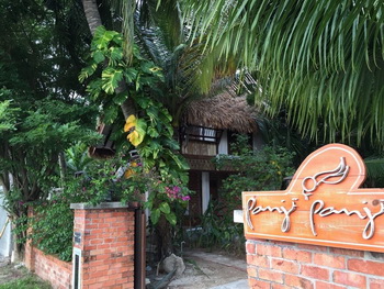 Langkawi, Panji Panji Tropical Wooden Home